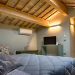 Residenza Corso Baccio * 산텔피디오 아 마레